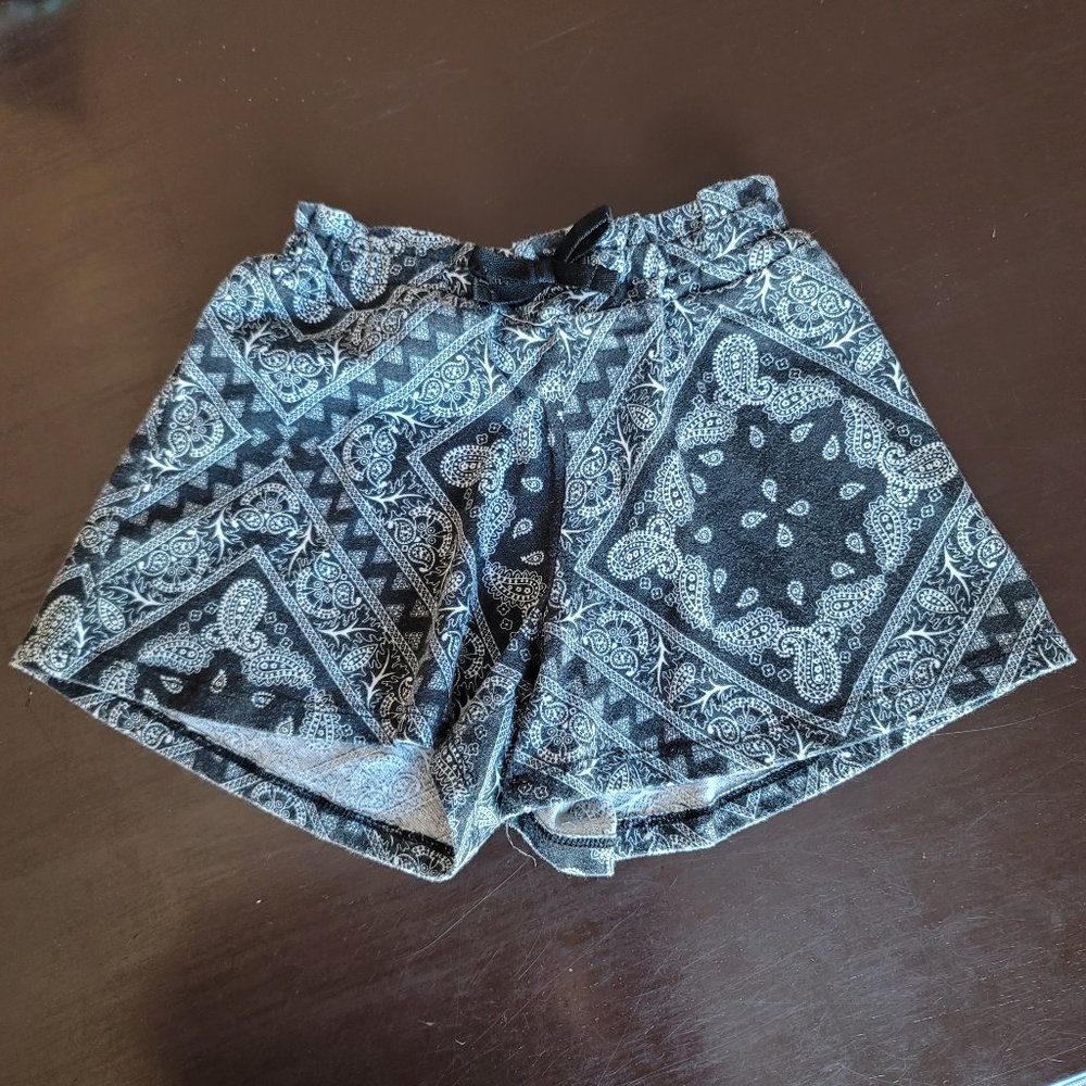 Children's Place short